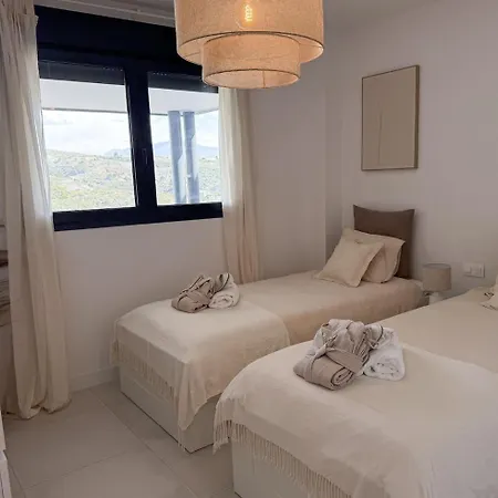 Oasis 325 - 2 Bedroom With Frontal Sea And Mountain View Estepona