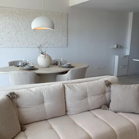 Oasis 325 - 2 Bedroom With Frontal Sea And Mountain View *