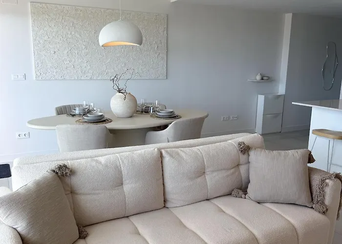 Oasis 325 - 2 Bedroom With Frontal Sea And Mountain View *