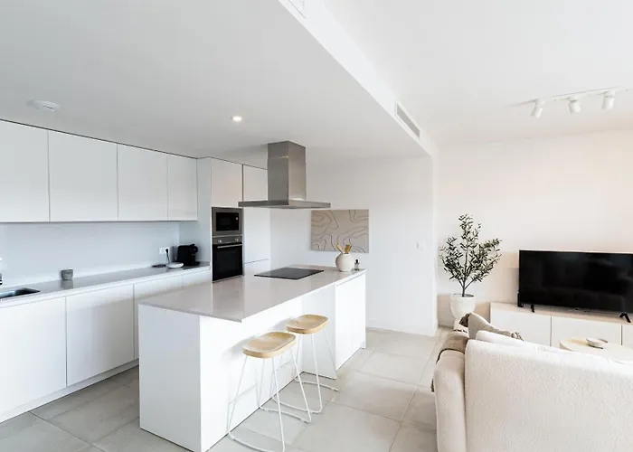 Oasis 325 - 2 Bedroom With Frontal Sea And Mountain View * Estepona